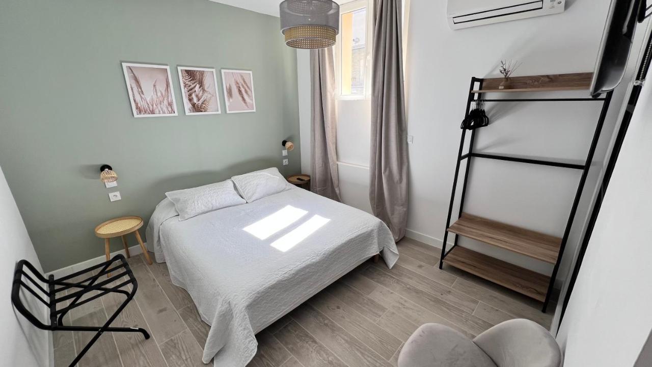 Hotel Restaurant Les Paquebots Port Vendres Ngoại thất bức ảnh