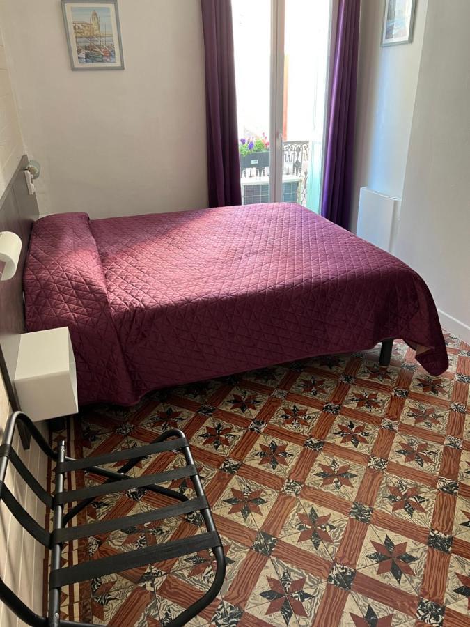 Hotel Restaurant Les Paquebots Port Vendres Phòng bức ảnh